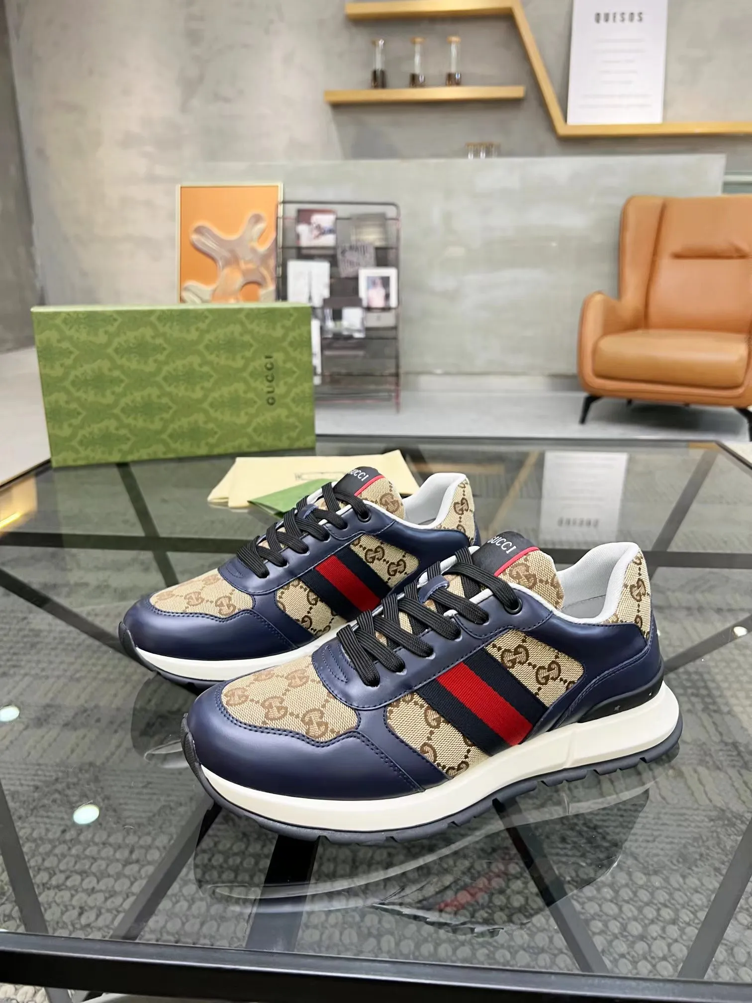 Men's Men's Shoes 💰440 [New Style] 🎍🎍New Style Gucci - Men's Shoes GUCCI [Lightning] The latest shoes are shipped. Original quality, fashionable, made of special materials, sheepskin lining, brand new packaging. The foot feels super comfortable and the workmanship is impeccable. Size: 38-45
